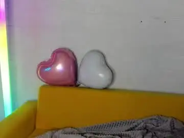 Chaturbate Free Porn Cam of lunasnow1