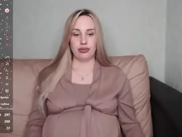 Chaturbate Free Live Porn of monika_luire