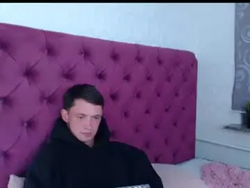 Chaturbate Watch Live Sex Cams of brandonray_