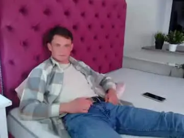 Chaturbate Best live sex cam show of brandonray_