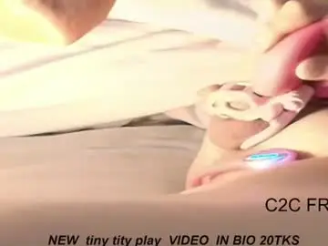 Chaturbate Live Sex of frenulumsnap
