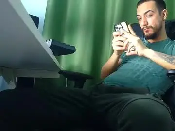 Chaturbate Watch Live Sex Cams of andrewbanner