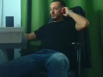 Chaturbate Live Porn of andrewbanner