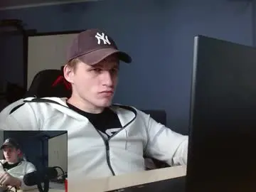 Chaturbate Best live sex cam show of poliglotjoe2