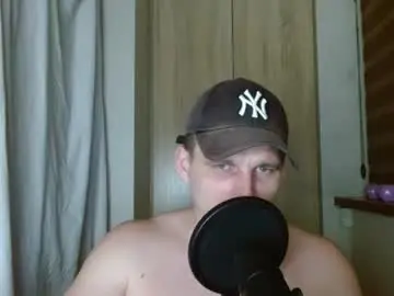 Chaturbate Free Live Porn of poliglotjoe2