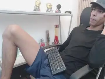 Chaturbate Sex Cam of zayn_fox32