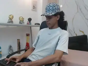 Chaturbate Sex Cam of zayn_fox32