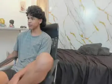 Chaturbate Best live sex cam show of zayn_fox32