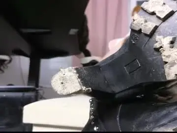 Chaturbate Live Sex Cam of cruel_siren