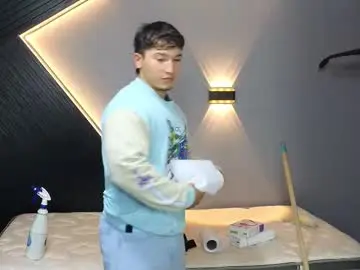 Chaturbate Live Sex Cam of horny_nick18