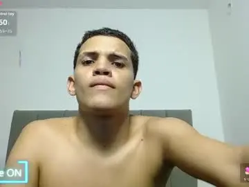 Chaturbate Best live sex cam show of jose_and_daniel