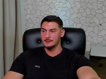 Chaturbate Live Sex Cam of clintmasterss