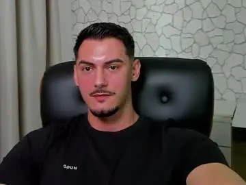 Chaturbate Free Porn Cam of clintmasterss