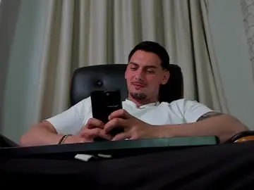 Chaturbate Live Porn of clintmasterss