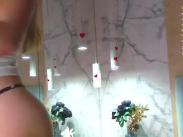 Chaturbate Watch Live Sex Cams of loraineluff