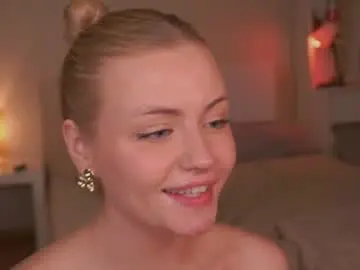 Chaturbate Watch Live Sex Cams of beatris_mils