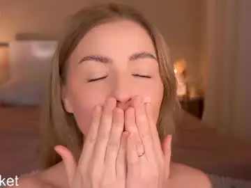 Chaturbate Live Sex of beatris_mils
