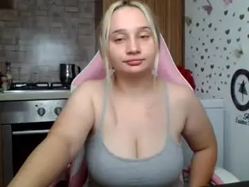 Chaturbate Live Porn of curvybombb