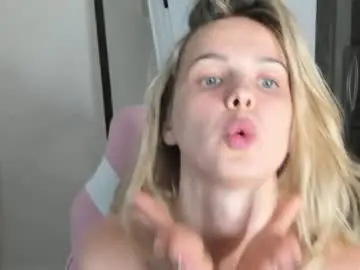 Chaturbate Free Porn Cam of yesonee