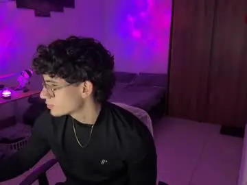 Chaturbate Watch Live Sex Cams of kisan_smith