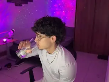 Chaturbate Best live sex cam show of kisan_smith