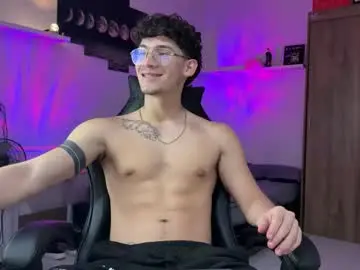 Chaturbate Sex Cam of kisan_smith