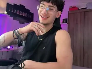 Chaturbate Sex Cam of kisan_smith