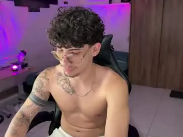 Chaturbate Sex Cam of kisan_smith