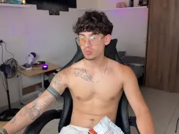 Chaturbate Best live sex cam show of kisan_smith