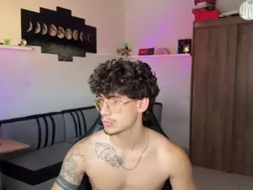 Chaturbate Live Sex of kisan_smith