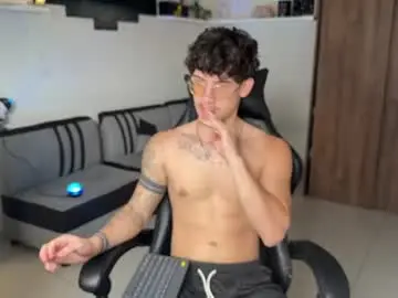 Chaturbate Free Porn Cam of kisan_smith
