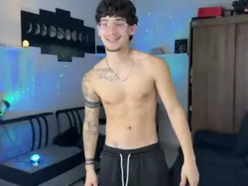 Chaturbate Watch Live Sex Cams of kisan_smith