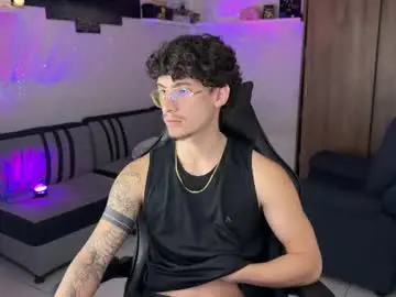 Chaturbate Live Sex of kisan_smith
