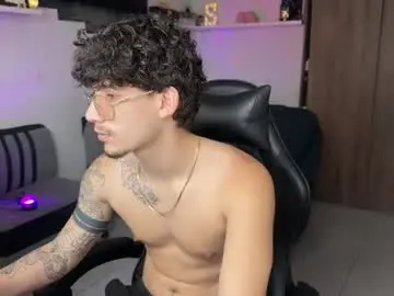 Chaturbate Live Sex of kisan_smith