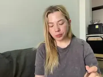 Chaturbate Watch Live Sex Cams of alyrasun