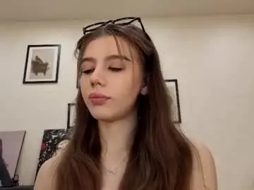 Chaturbate Live Sex Cam of jenie_fire
