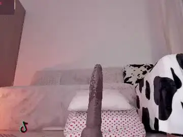 Chaturbate Watch Live Sex Cams of ambermiller04