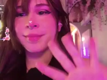 Chaturbate Best live sex cam show of yuri_stars