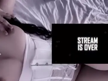 Chaturbate Live Sex Cam of crystalsomnia