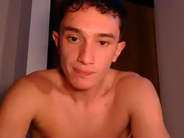 Chaturbate Live Sex Cam of rolito18_