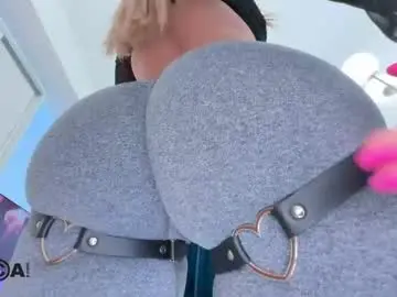 Chaturbate Free Porn Cam of scarlettandtom
