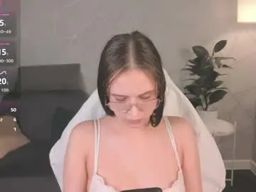 Chaturbate Sex Chat of shei1a_shy