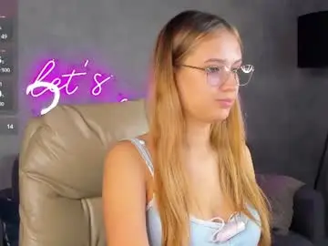 Chaturbate Sex Chat of shei1a_shy