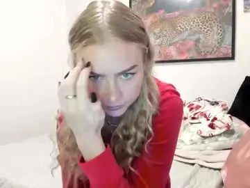 Chaturbate Nude Webcam of ariah_is_blonde