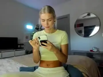 Chaturbate Adult Video Chat of ariah_is_blonde