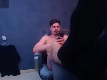 Chaturbate Live Sex Cam of enzorace