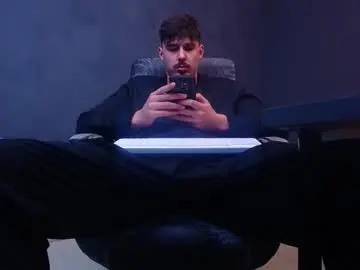 Chaturbate Free Live Porn of enzorace