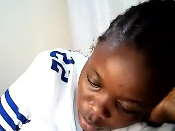 Chaturbate Live Porn of ebony_vellyn20