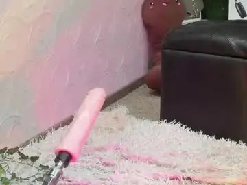 Chaturbate Nude Webcam of amelialu1