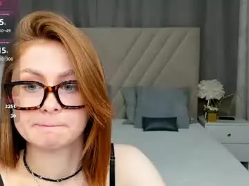 Chaturbate Live Sex Cam of bellacandys
